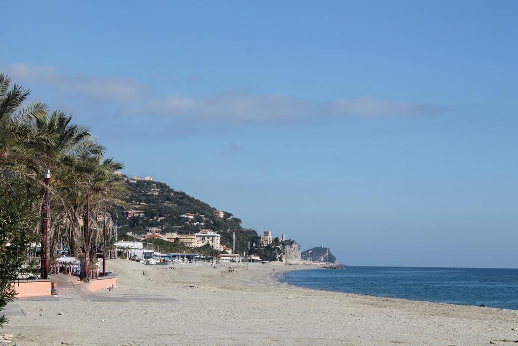 Casa Azzurro Pervinca By Holiday World Finale Ligure Exterior foto